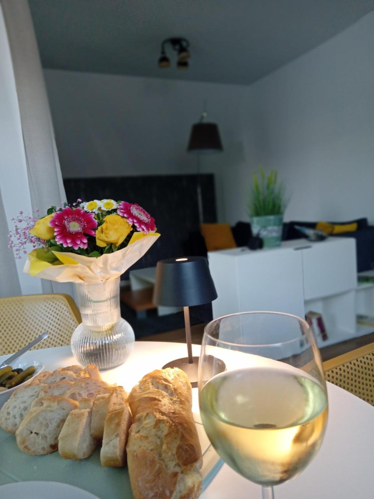 Apartmenthaus Am Kaiser-Wilhelm-Park Detmold Esterno foto